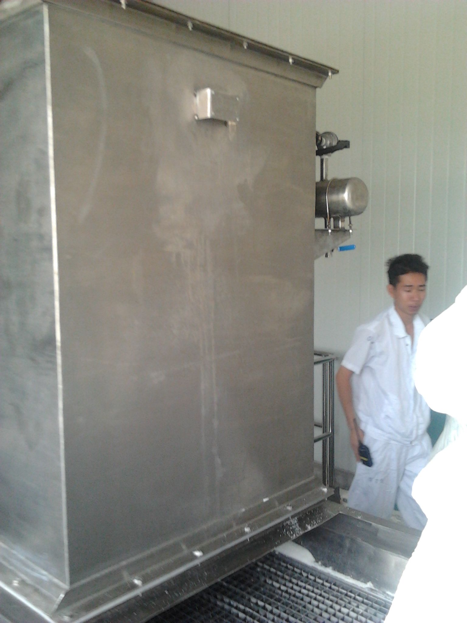 廣東李錦記食品公司砂糖人工投料負(fù)壓氣力收塵裝置